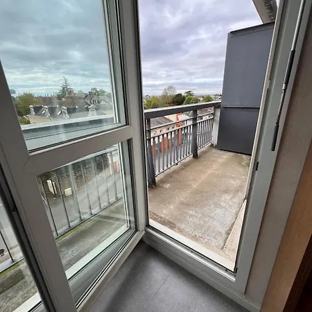 Apartment Entier Avec 2 Terrasses Le Mans